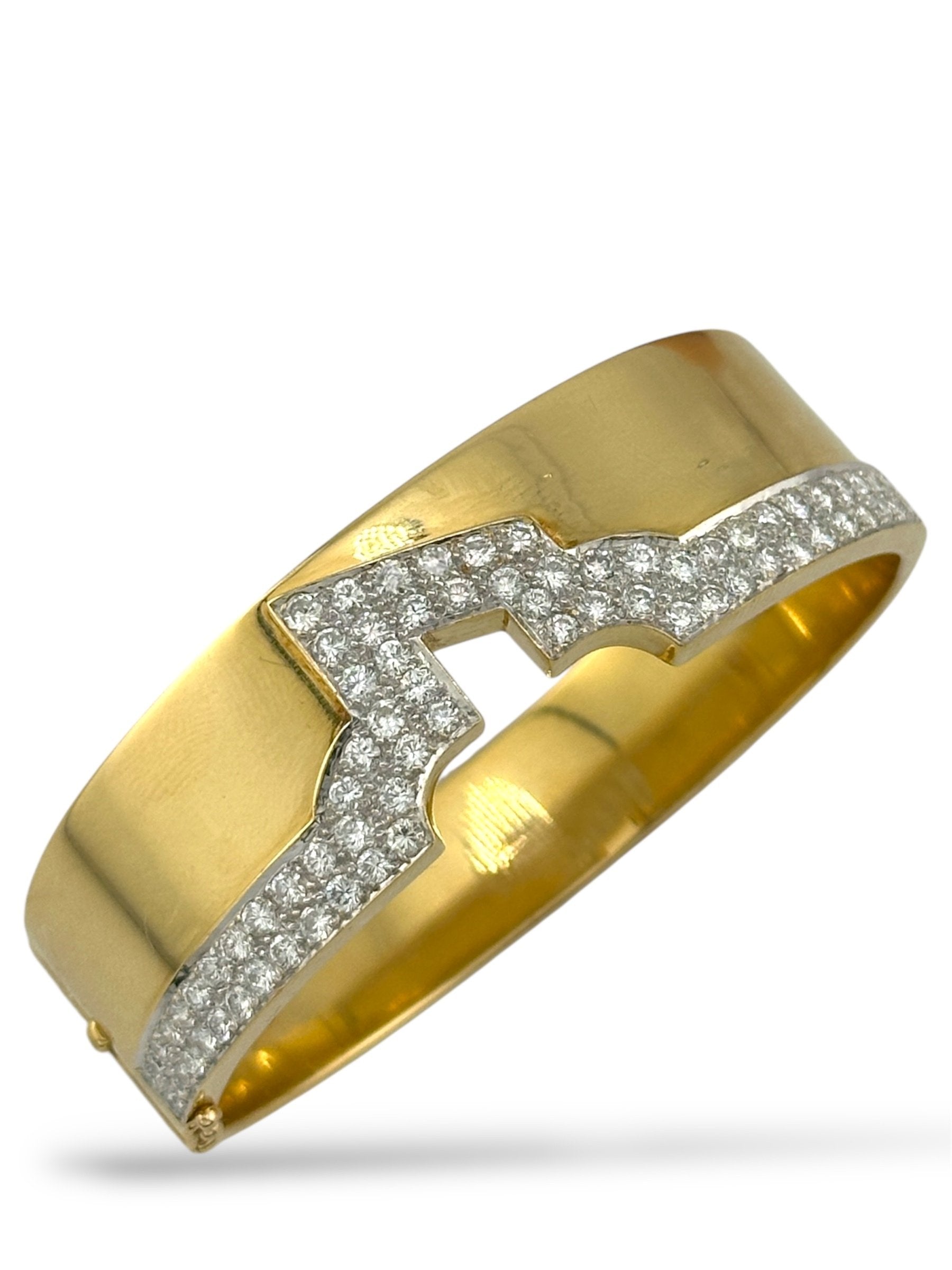18 kt. Yellow gold, 18K Yellow Gold Hinge Bracelet with 3.10 Carats of Diamonds Diamond