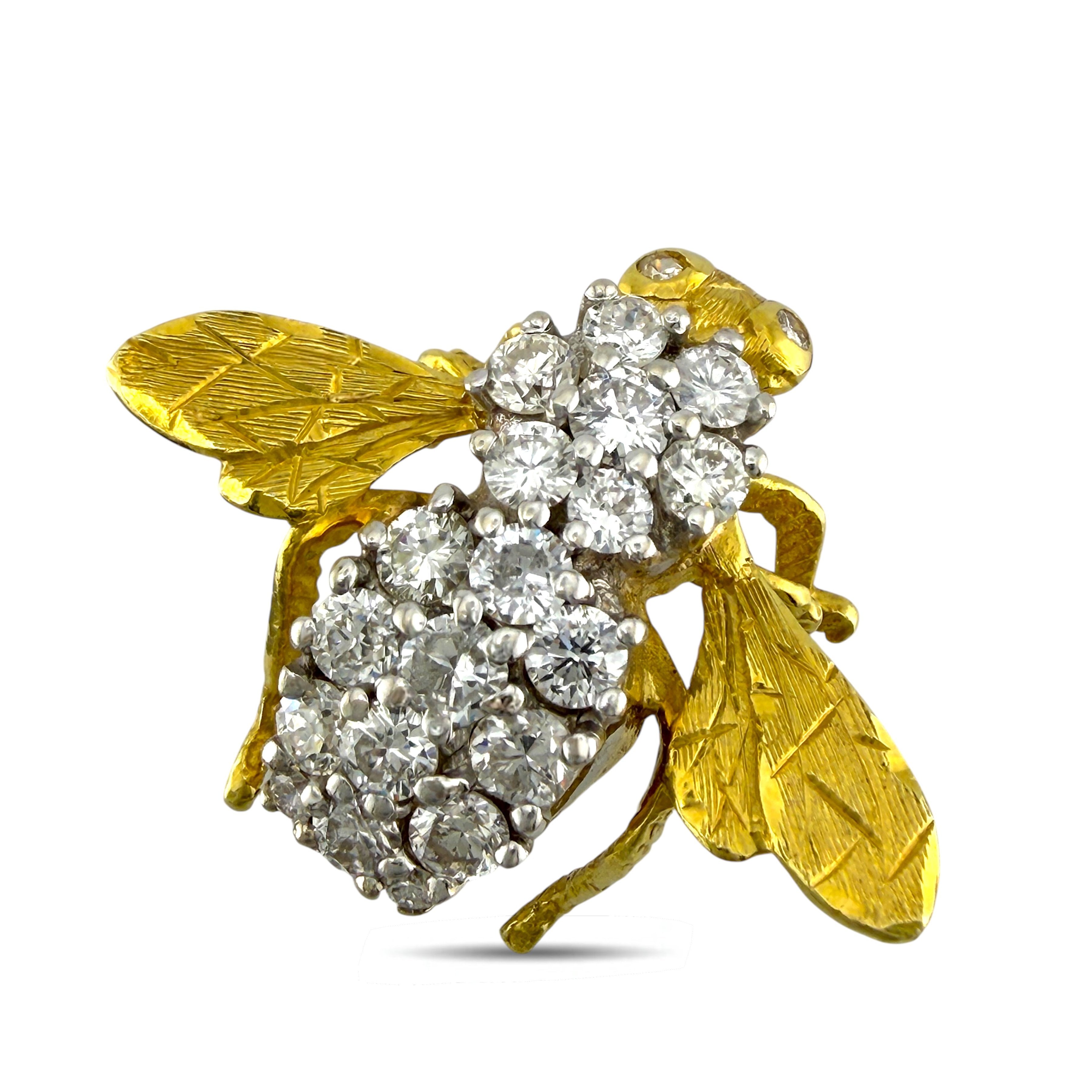 18K Yellow Gold 1.9ct Diamond Fly Brooch