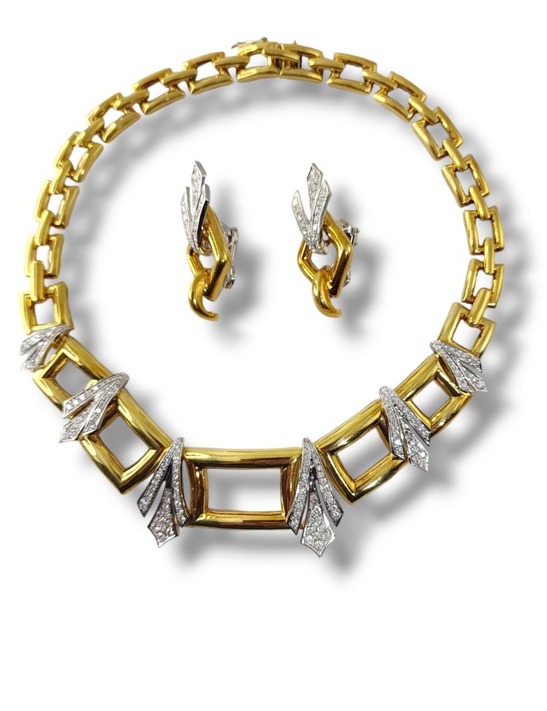 Necklace - 18 kt. Yellow gold, Gorgeous 18K Gold Rectangle Shaped Necklace Earrings Set with Diamonds 6.30 Carats - 6.30ct. tw. Diamond (Natural)