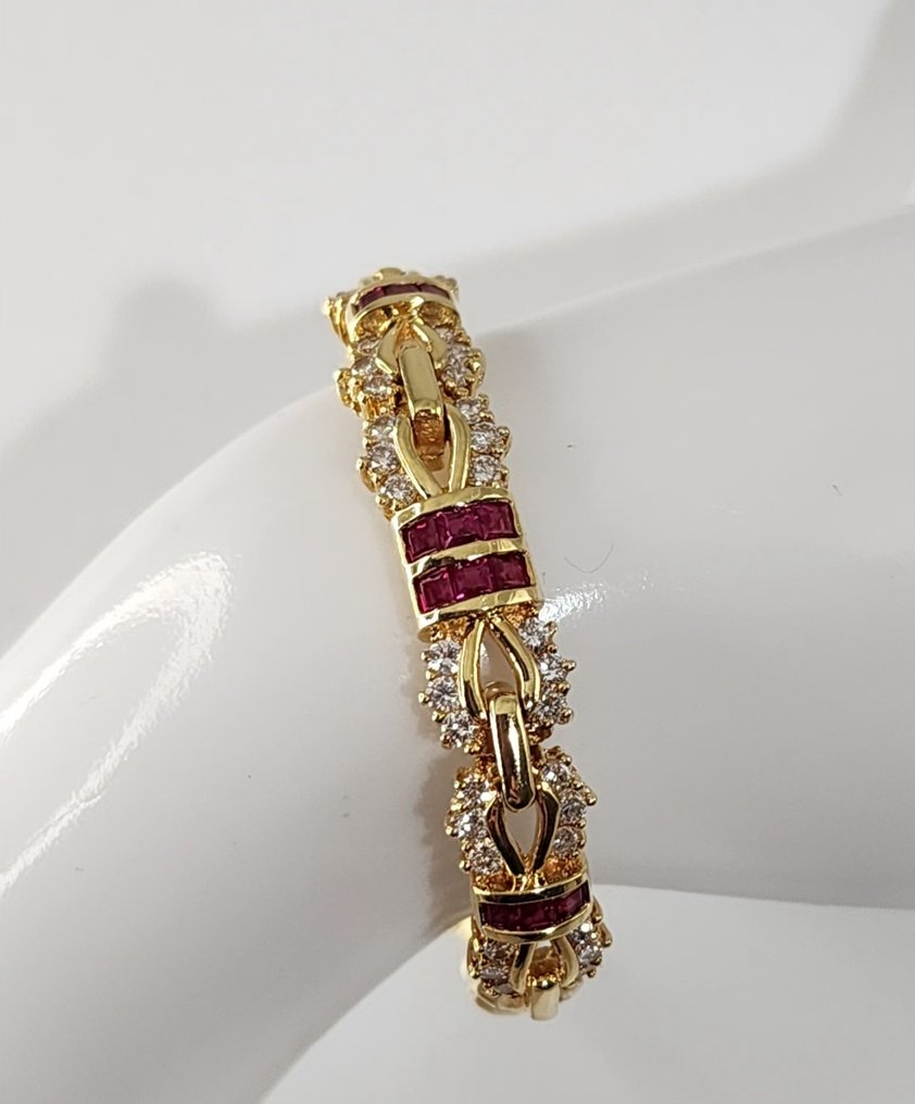Necklace - 18 kt. Yellow gold, 18K Gold Necklace and Bracelet Set with Diamonds & Rubies 3.77 Carats - 6.18ct. tw. Diamond (Natural)