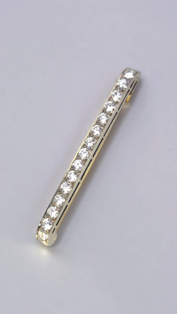 Vintage Tiffany & Co. Platinum & 2.5ct. Diamond Brooch