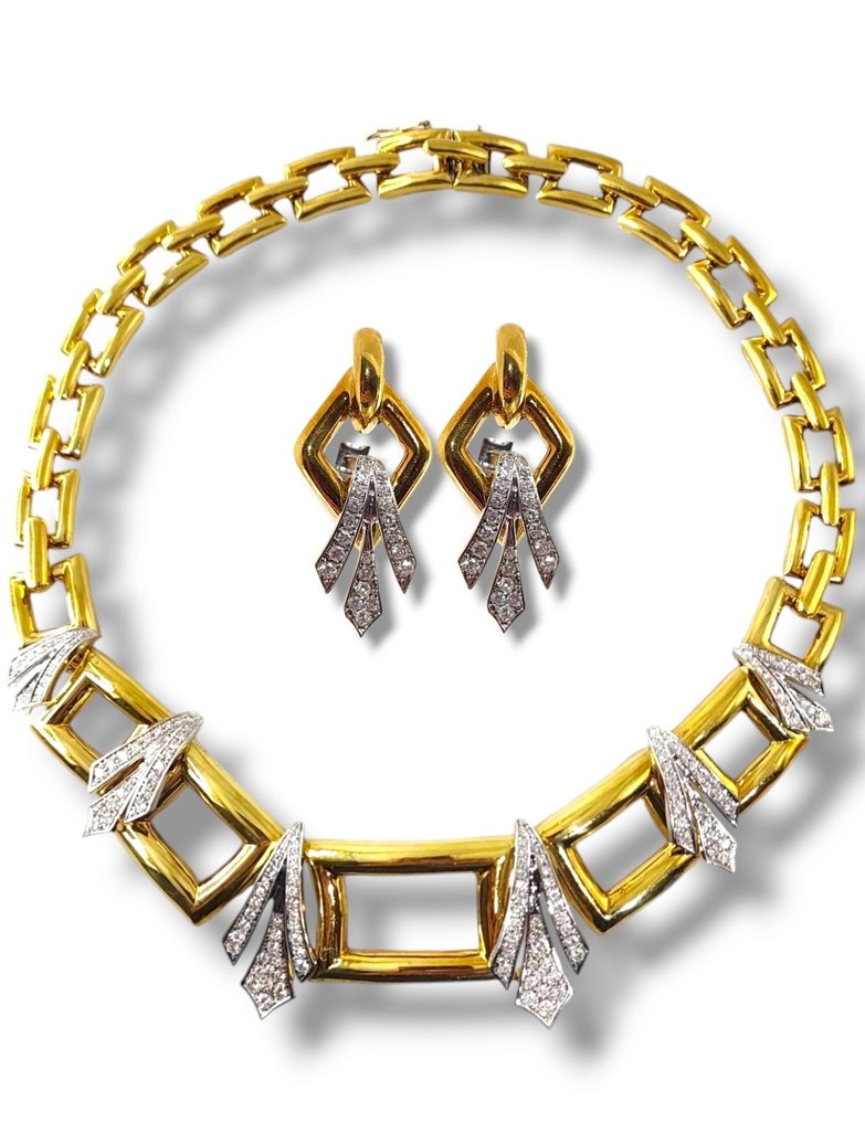 Necklace - 18 kt. Yellow gold, Gorgeous 18K Gold Rectangle Shaped Necklace Earrings Set with Diamonds 6.30 Carats - 6.30ct. tw. Diamond (Natural)
