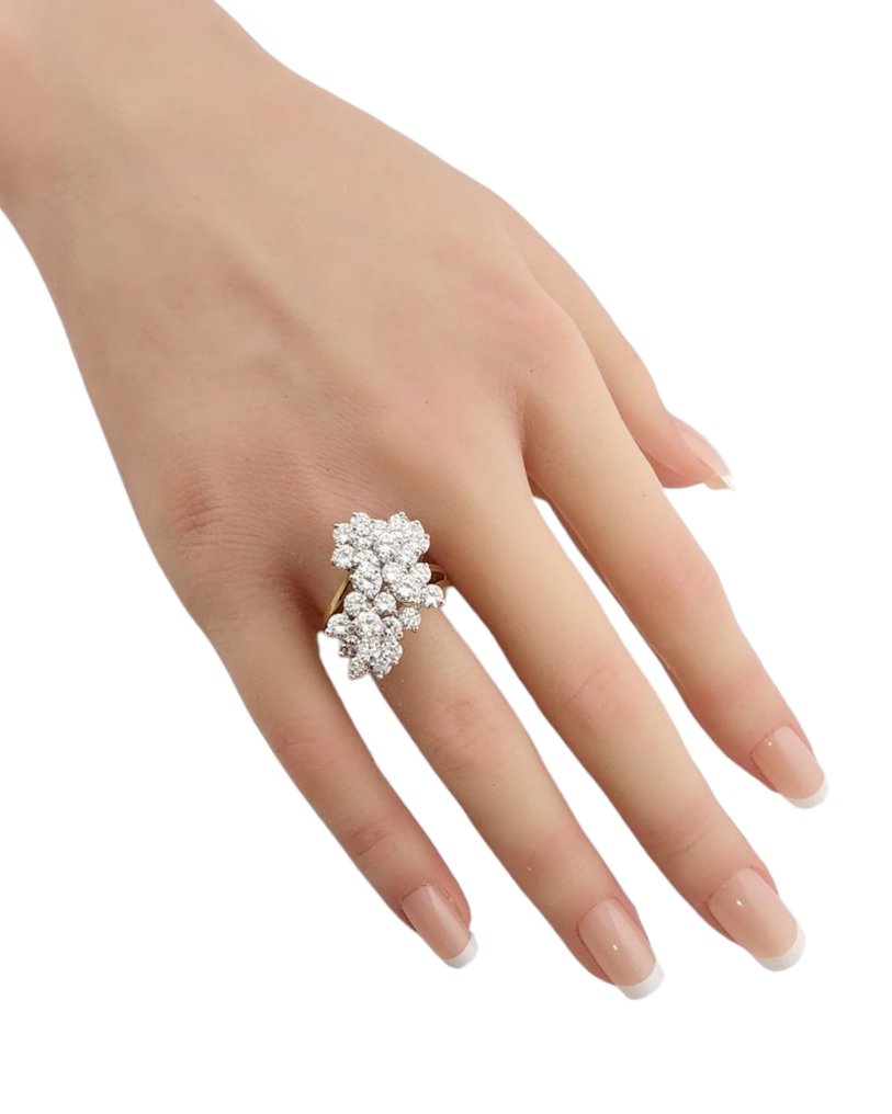 18 kt. Yellow gold, 18K Yellow Gold Ring with Beautiful Diamonds 4.0 Carats - 4.00ct. tw. Diamond