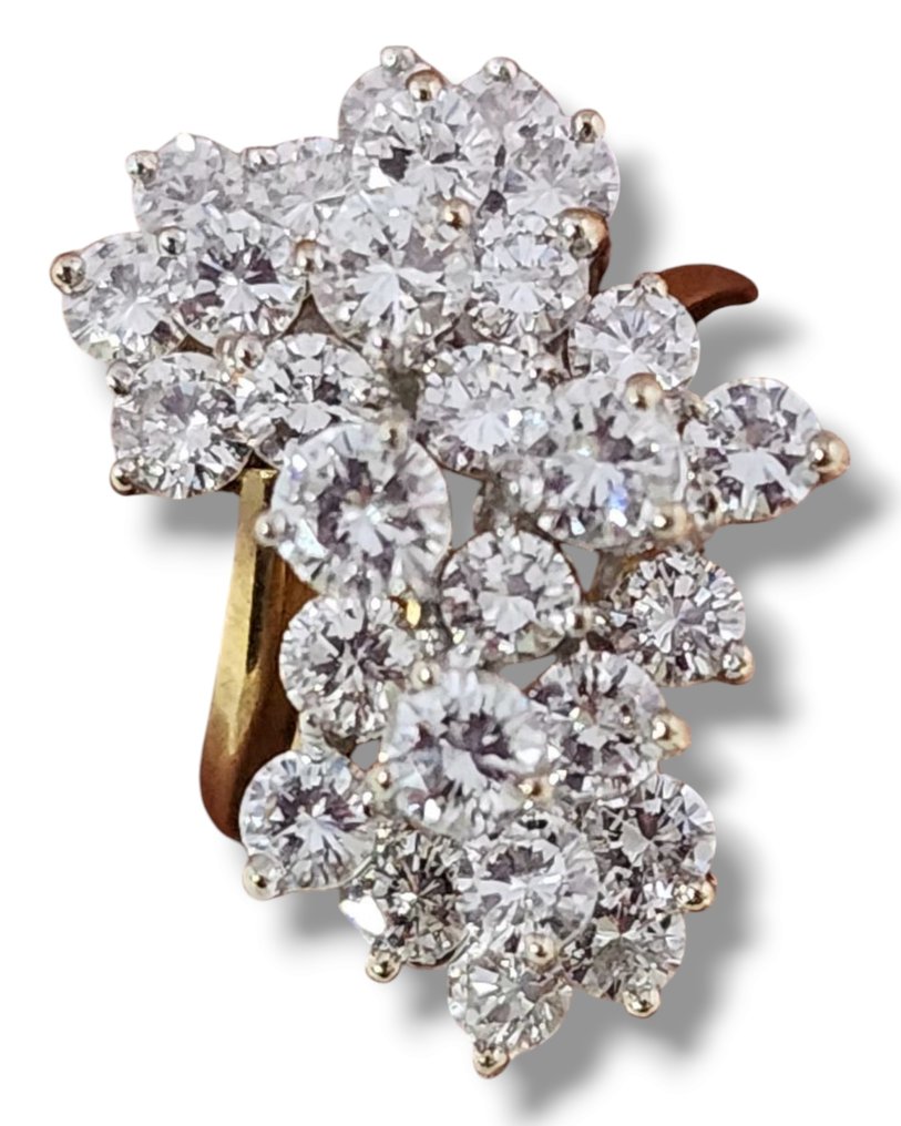 18 kt. Yellow gold, 18K Yellow Gold Ring with Beautiful Diamonds 4.0 Carats - 4.00ct. tw. Diamond