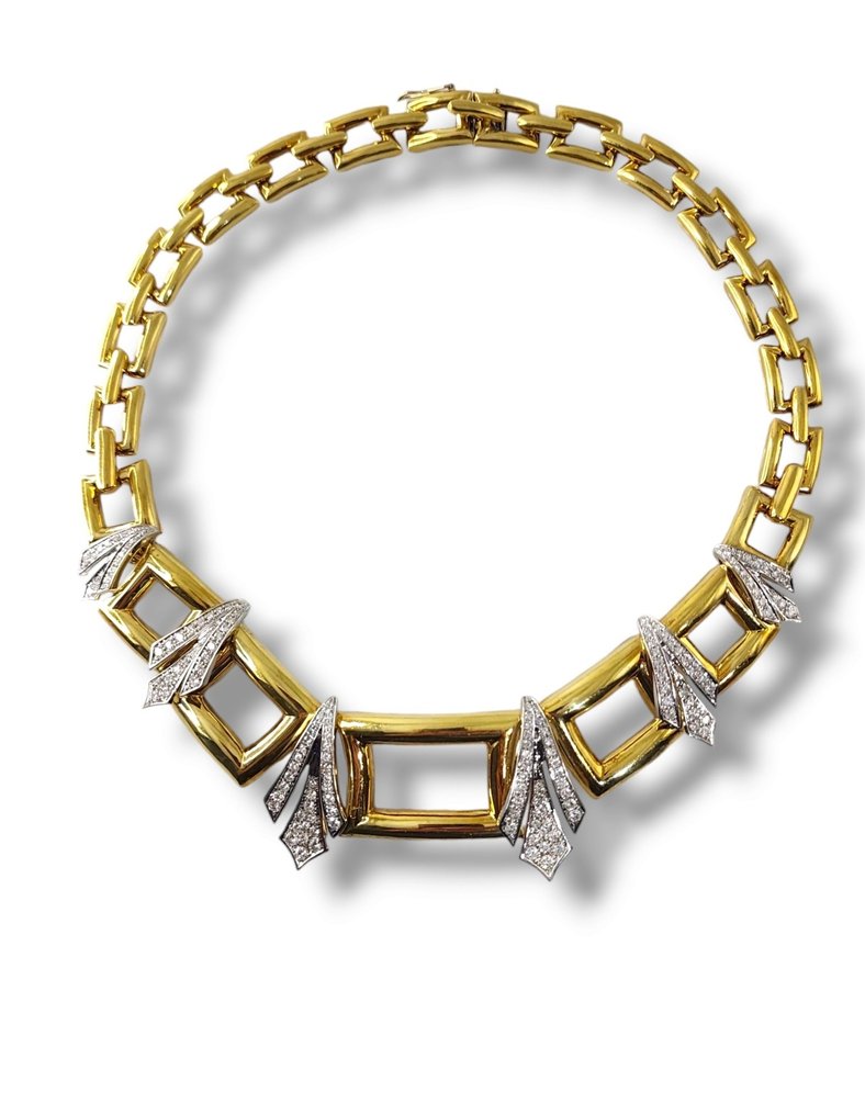 Necklace - 18 kt. Yellow gold, Gorgeous 18K Gold Rectangle Shaped Necklace Earrings Set with Diamonds 6.30 Carats - 6.30ct. tw. Diamond (Natural)
