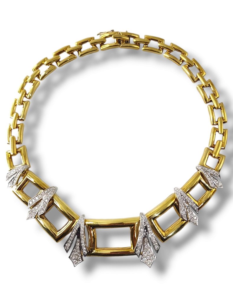 Necklace - 18 kt. Yellow gold, Gorgeous 18K Gold Rectangle Shaped Necklace Earrings Set with Diamonds 6.30 Carats - 6.30ct. tw. Diamond (Natural)