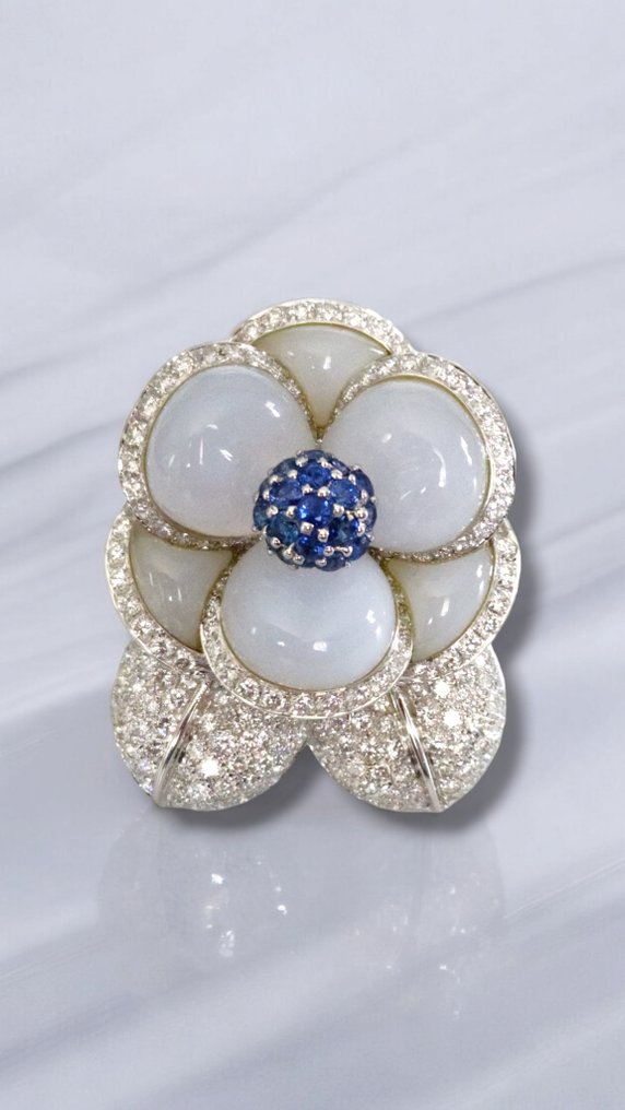 Brooch - 18 kt. White gold, Gorgeous 18K Gold & Diamond women's Jewelry Brooch - 7.00ct. tw. Diamond (Natural)