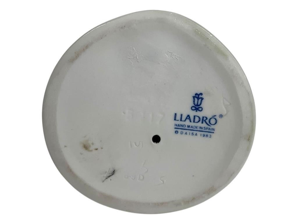 LLADRO SPRING PORCELAIN FIGURINE  5217