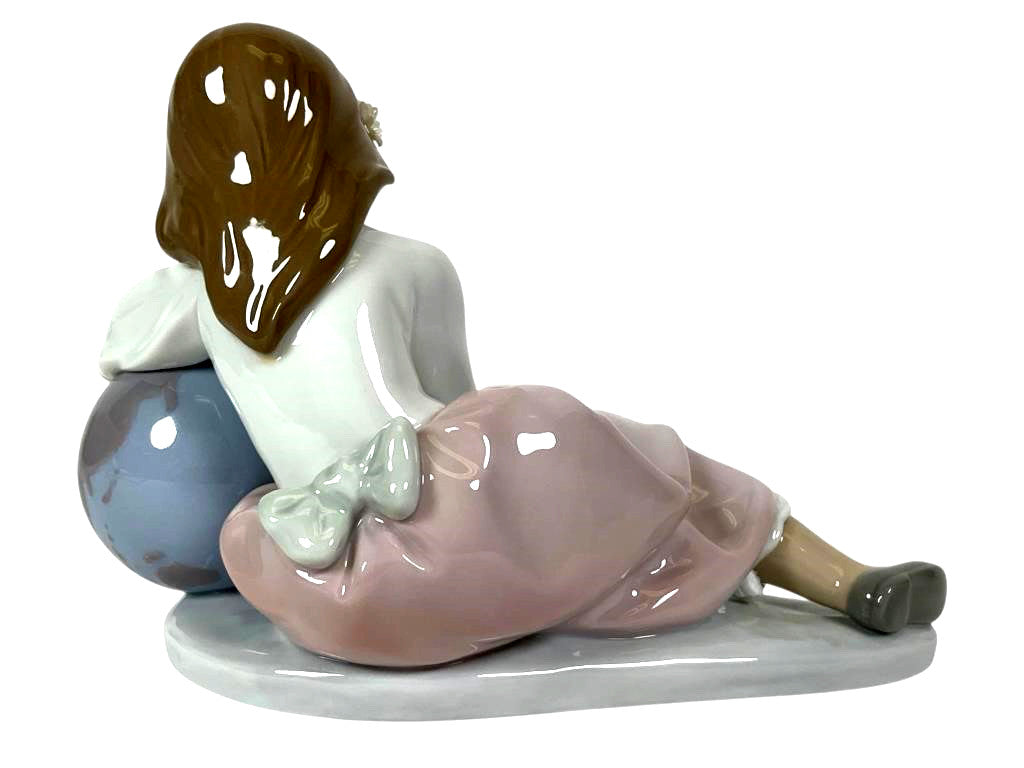 LLADRO WORLD OF FANTASY 1993-95 PORCELAIN FIGURINE  5943G