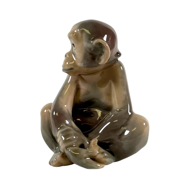 Lladro Limited Edition Porcelain Mono Contemplativo  5432 – Lladros Mono Contemplativo porcelain figurine measuring 3 inches 