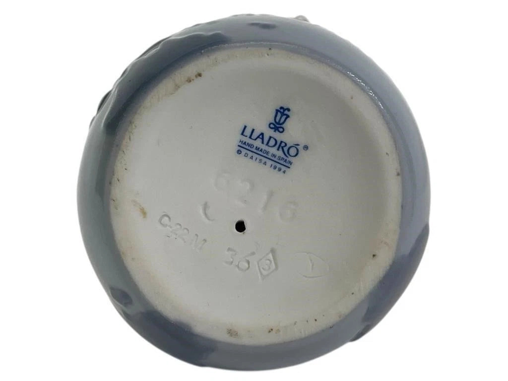 Lladro  Vintage Limited Edition Aquarius  #6216