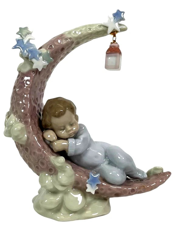 Lladro  Vintage Limited Edition Heavenly Slumber #6479 – Lladro porcelain figurine titled Heavenly Slumber, model number 6479