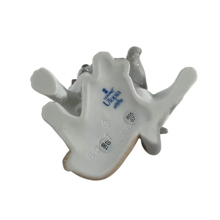 Lladro Limited Edition Porcelain Against All Odds 8301