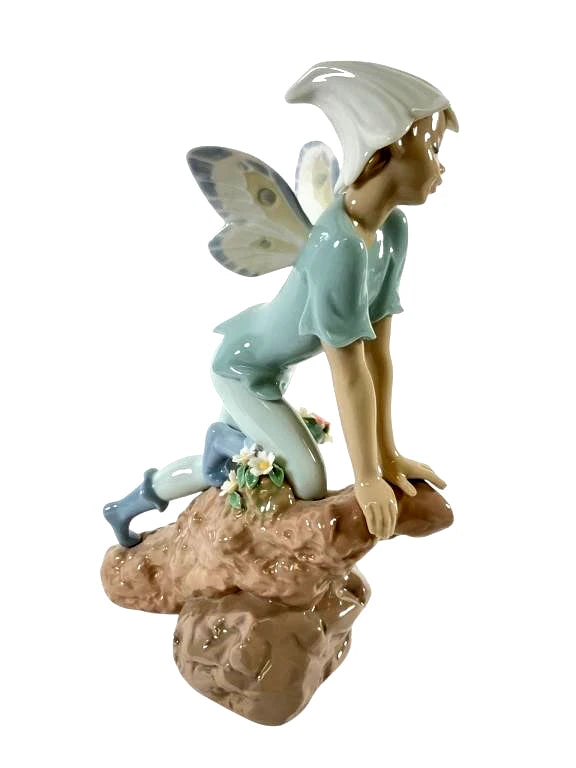 Lladro Limited Edition Porcelain Prince of the Elves 7690 – Lladro porcelain figurine titled Prince of the Elves, model numbe