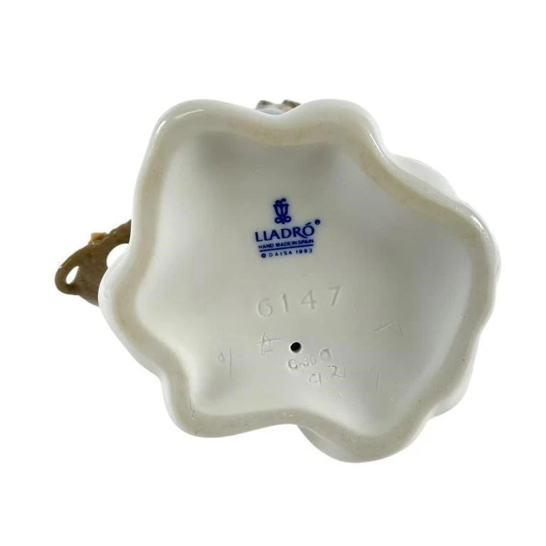 Lladro  Vintage Limited Edition Fall Angel  6147