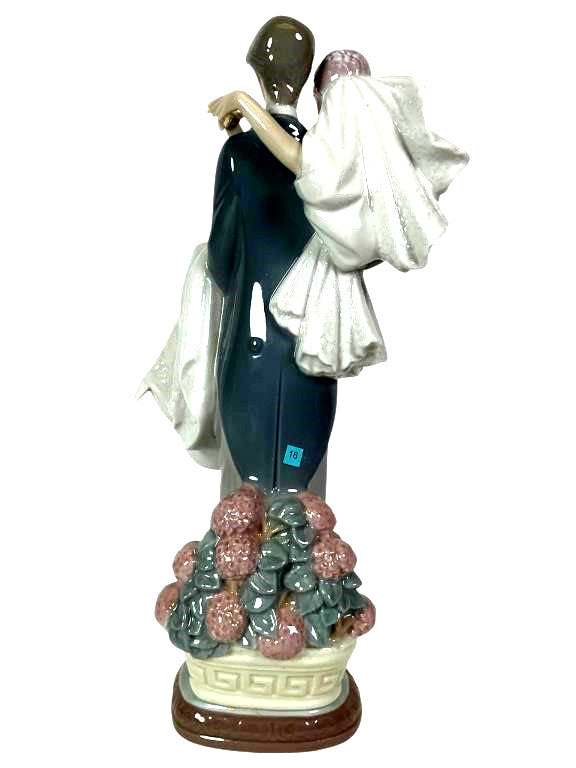 Lladro 01005282 5282 Over The Threshold Wedding Couple