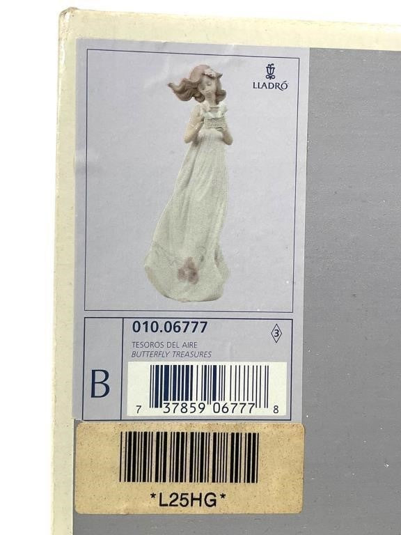 LLADRO RETIRED  BUTTERFLY TREASURES  ITEM #01006777