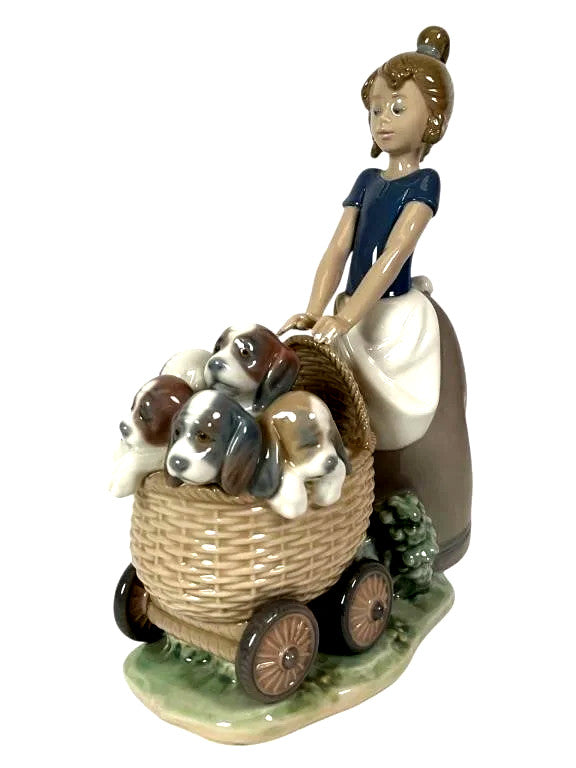 LLADRO LITTER OF FUN - OPEN BOX PORCELAIN FIGURINE  5364G