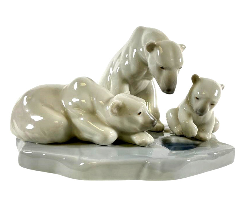 Lladro Vintage  Polar Bear Family  1443
