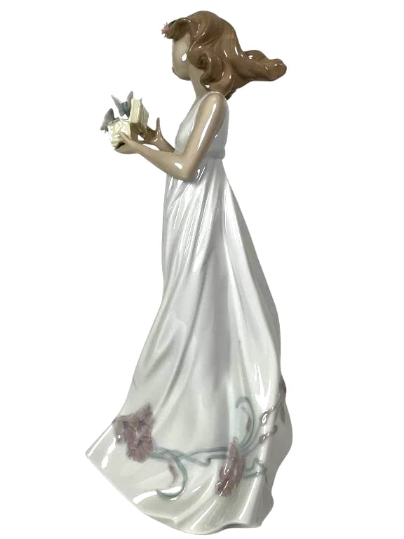 Lladro  Vintage Limited Edition Butterfly Treasures 6777