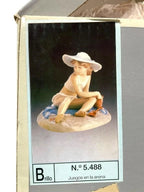 Lladro  Vintage Limited Edition Playing in the Sand #5488