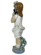 LLADRO SWEET GIRL PORCELAIN FIGURINE  01004987