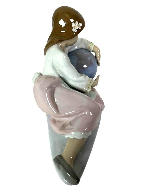 LLADRO WORLD OF FANTASY 1993-95 PORCELAIN FIGURINE  5943G