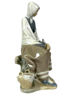 LLADRO NEW SHEPHERDESS 1969-85 PORCELAIN FIGURINE  4576G