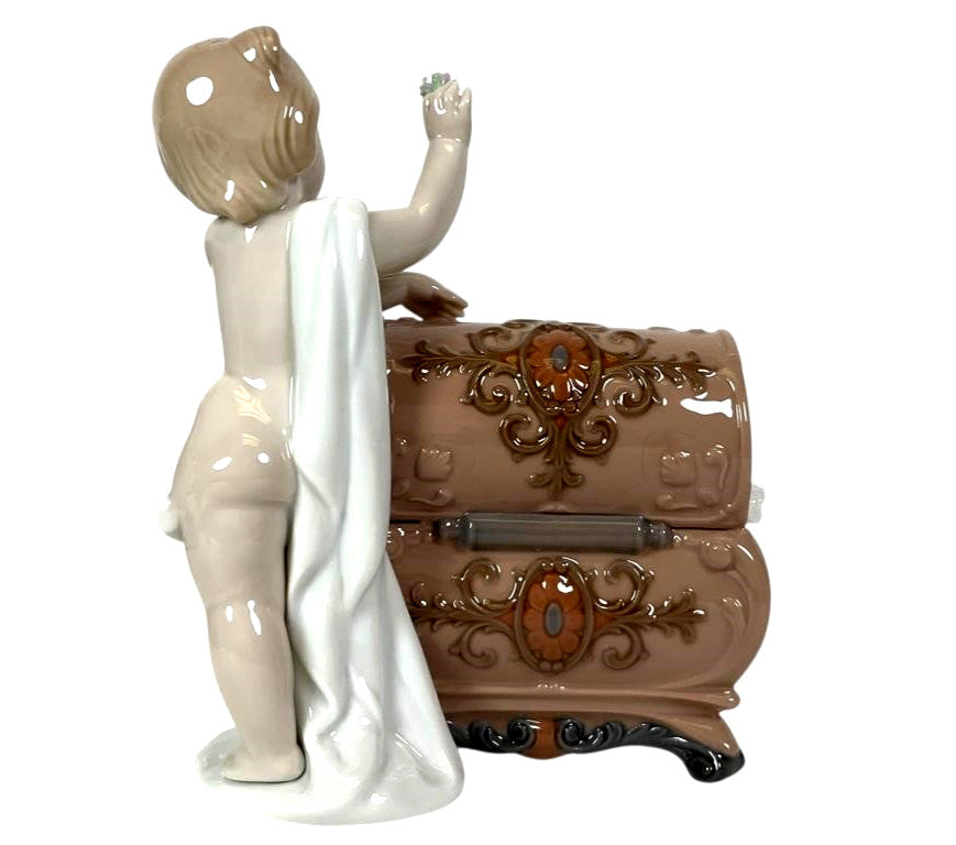 LLADRO PETALS OF HOPE 2000-02 PORCELAIN FIGURINE  6701G.