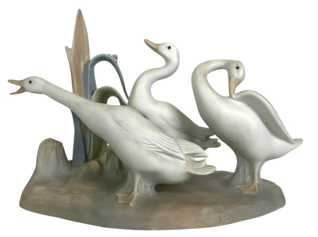 LLADRO GEESE GROUP 1969-96 PORCELAIN FIGURINE  4549G