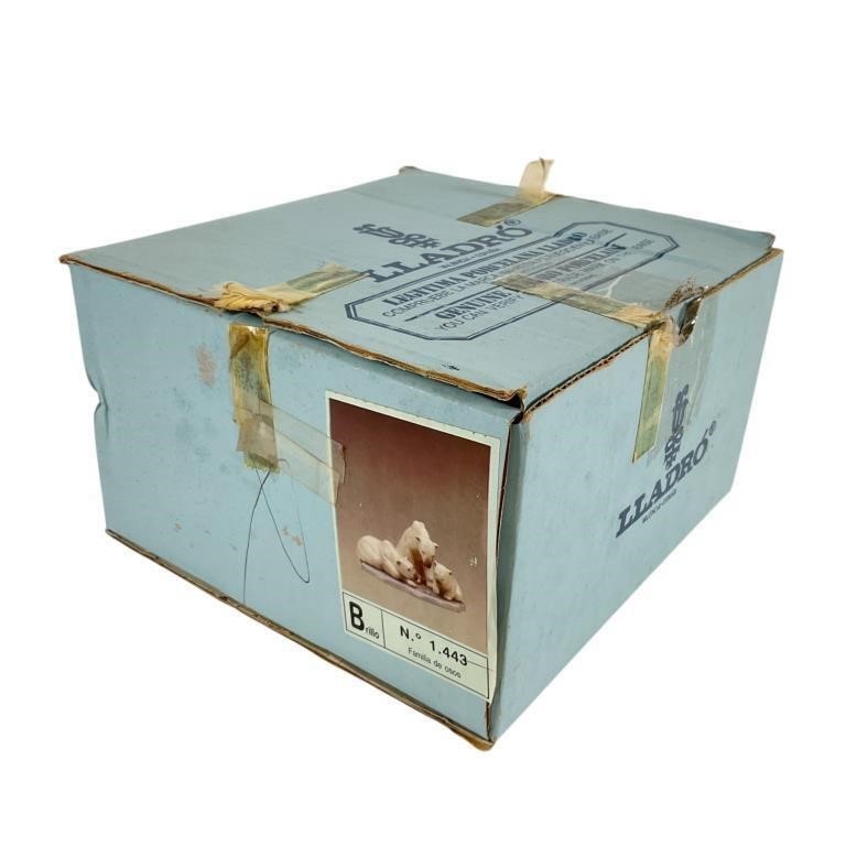 Lladro Vintage  Polar Bear Family  1443