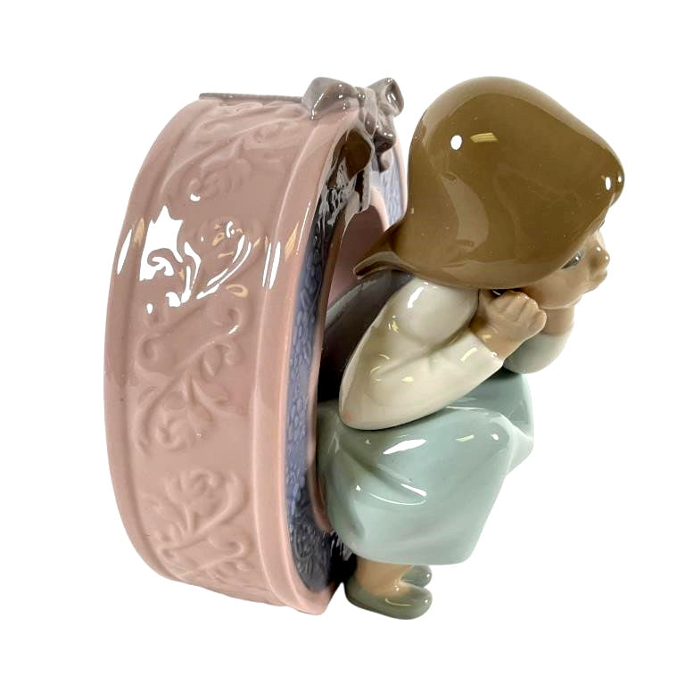 Lladro Schoolgirl O  5148 Porcelain Figurine