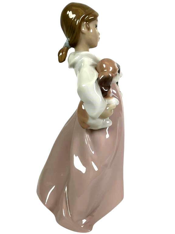 LLADRO ARMS FULL OF LOVE PORCELAIN FIGURINE  01006419