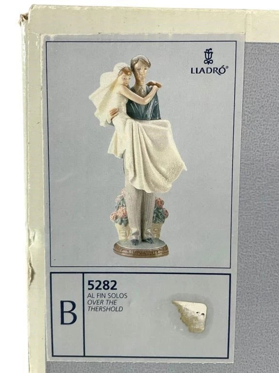 Lladro  Vintage Limited Edition Over the Threshold  #5282