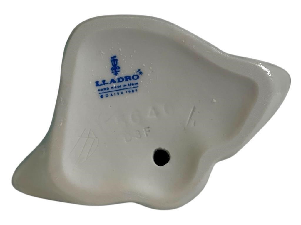 LLADRO CINDY 1990-98  PORCELAIN FIGURINE  5646G