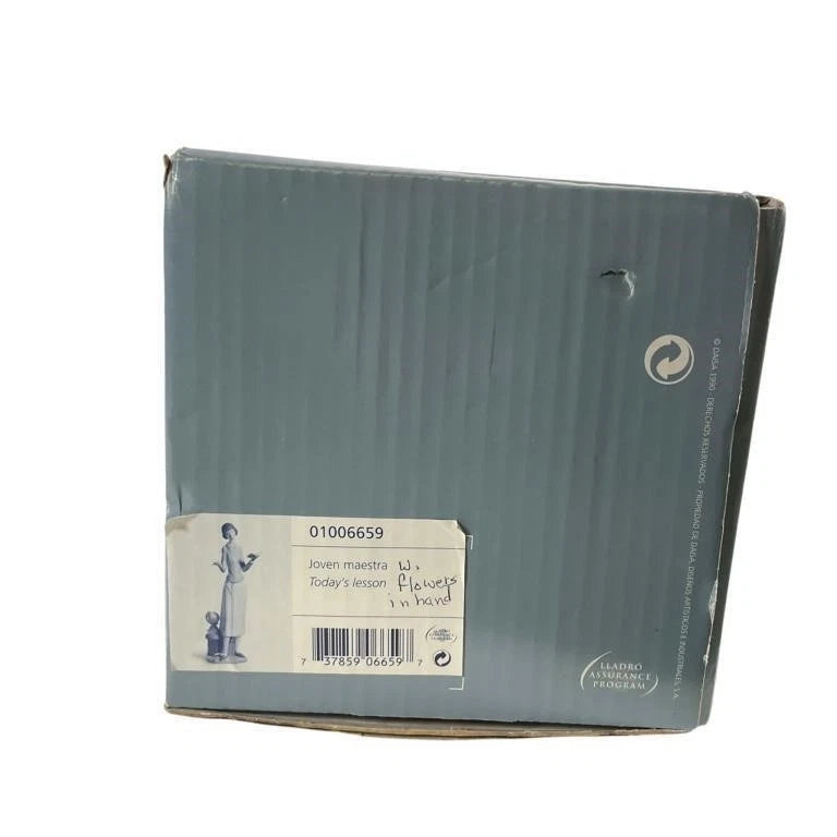 Lladro  Vintage Limited Edition My First Class Figurine  5708