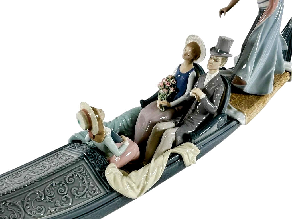 Lladro Limited Edition Porcelain In the Gondola model #1550 Large RARE