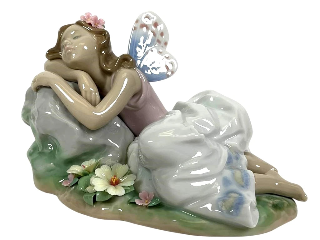 Lladro Limited Edition Porcelain Princess of the Fairies 7694 – Porcelain figurine by Lladro titled Princess of the Fairies, 