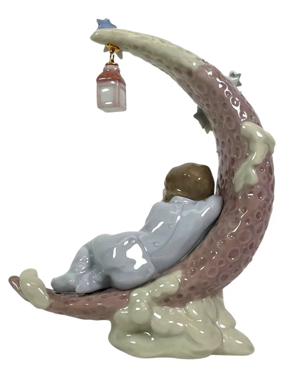 Lladro  Vintage Limited Edition Heavenly Slumber #6479