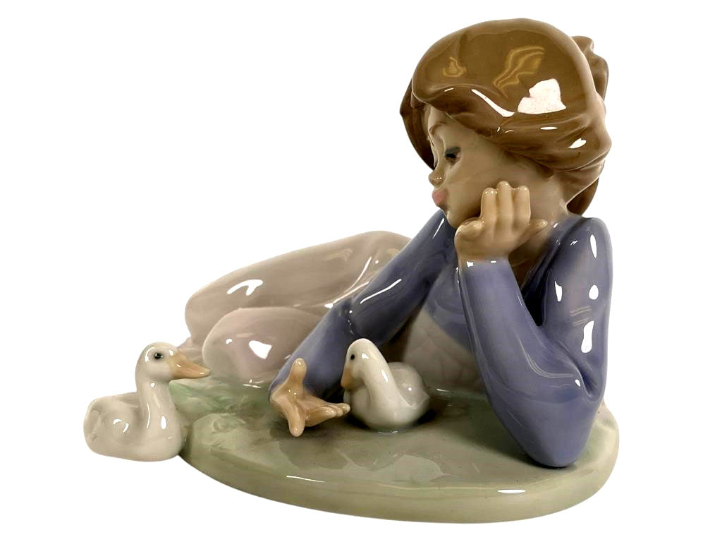 LLADRO PLAYFUL FRIENDS 1989-95 PORCELAIN FIGURINE  5609G