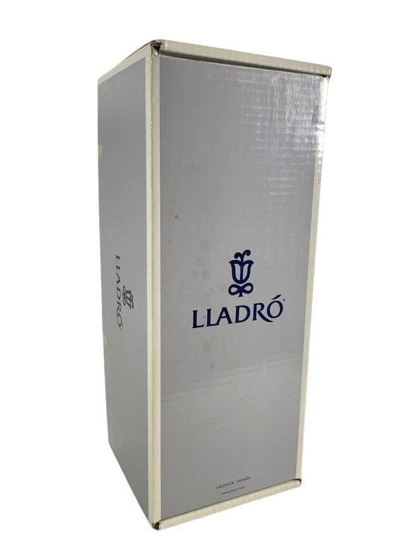 Lladro  Vintage Limited Edition A Grandmothers Love 6981