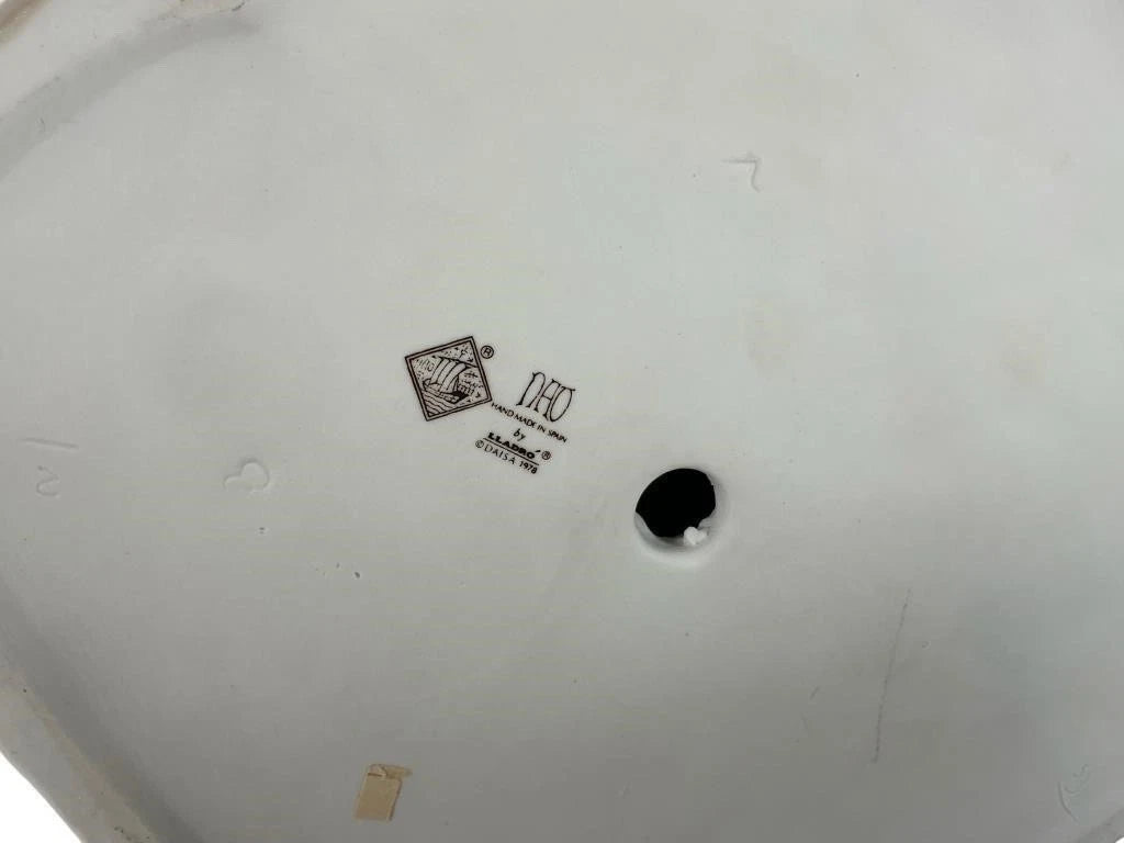 Lladro  Vintage Limited Edition NAU Daisy Figurine, 1978