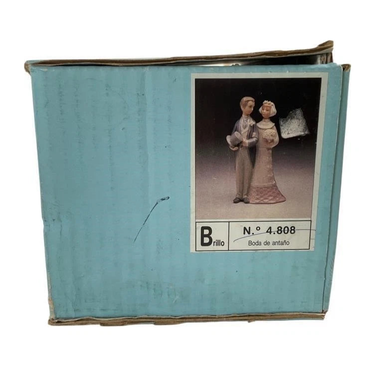 Lladro Limited Edition Porcelain Wedding of Yesteryear  4808