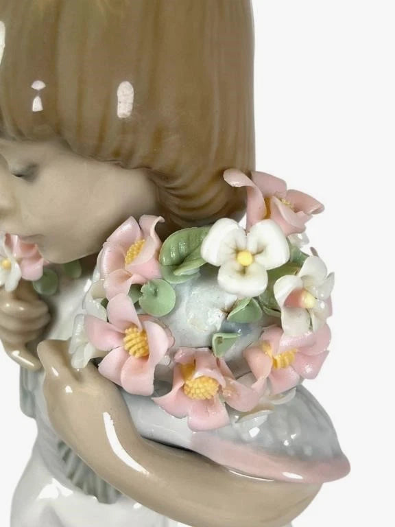 Lladro Vintage Limited Edition  Porcelain Figurine Spring Bouquets 7603