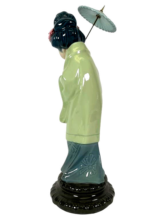 LLADRO ORIENTAL SPRING 1978-96 PORCELAIN FIGURINE  4988G