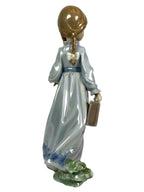 LLADRO SCHOOL DAYS PORCELAIN FIGURINE  7604