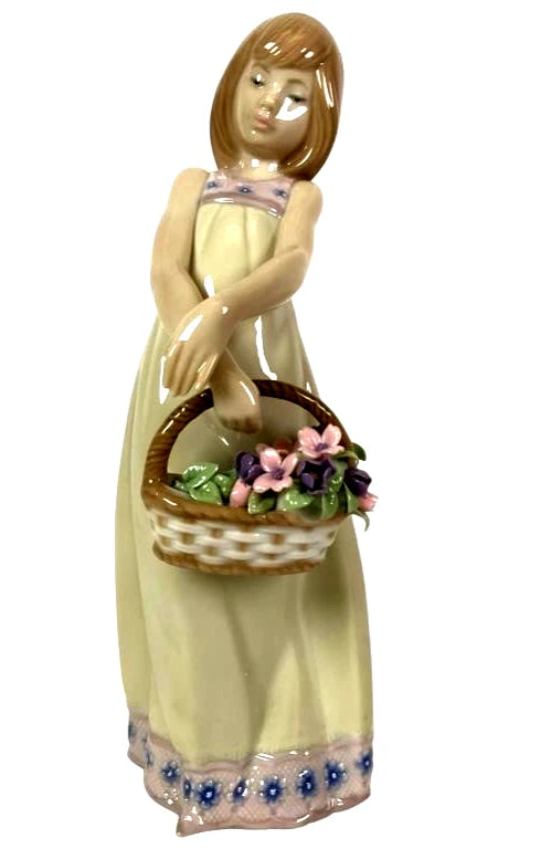 Lladro  Vintage Limited Edition Floral Treasures 5605 – Lladro 'Floral Treasures' porcelain figurine #5605, depicting a young
