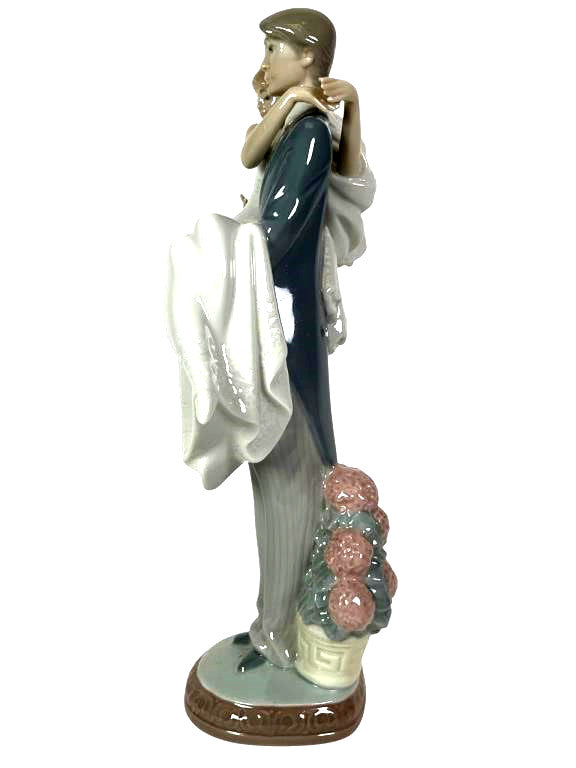 Lladro 01005282 5282 Over The Threshold Wedding Couple