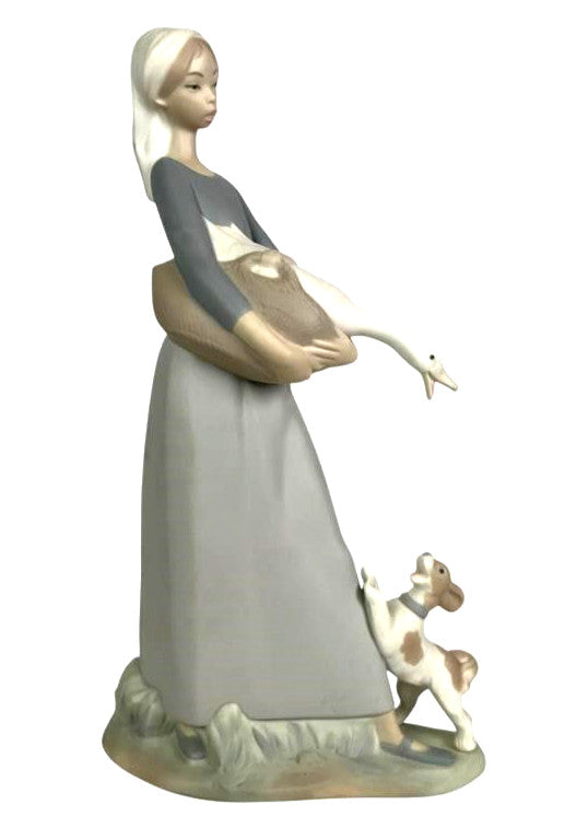 LLADRO GIRL WITH GOOSE AND DOG 1974-93 PORCELAIN FIGURINE  4866G