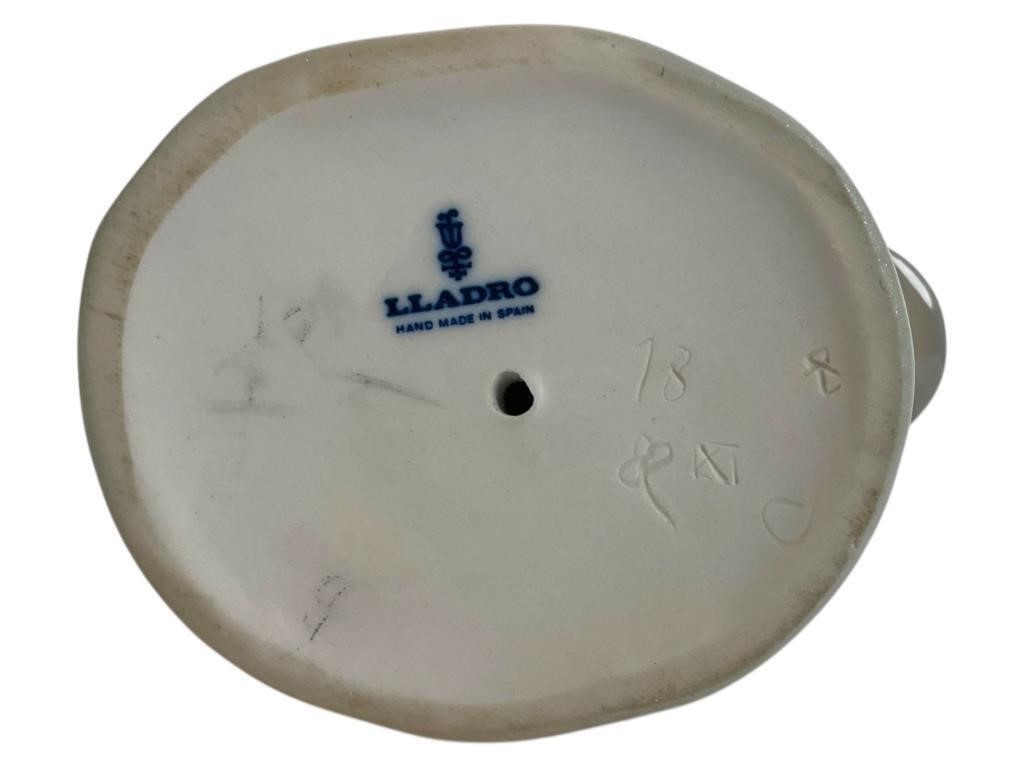 LLADRO BOY WITH PAILS 1972-88 PORCELAIN FIGURINE  4811G